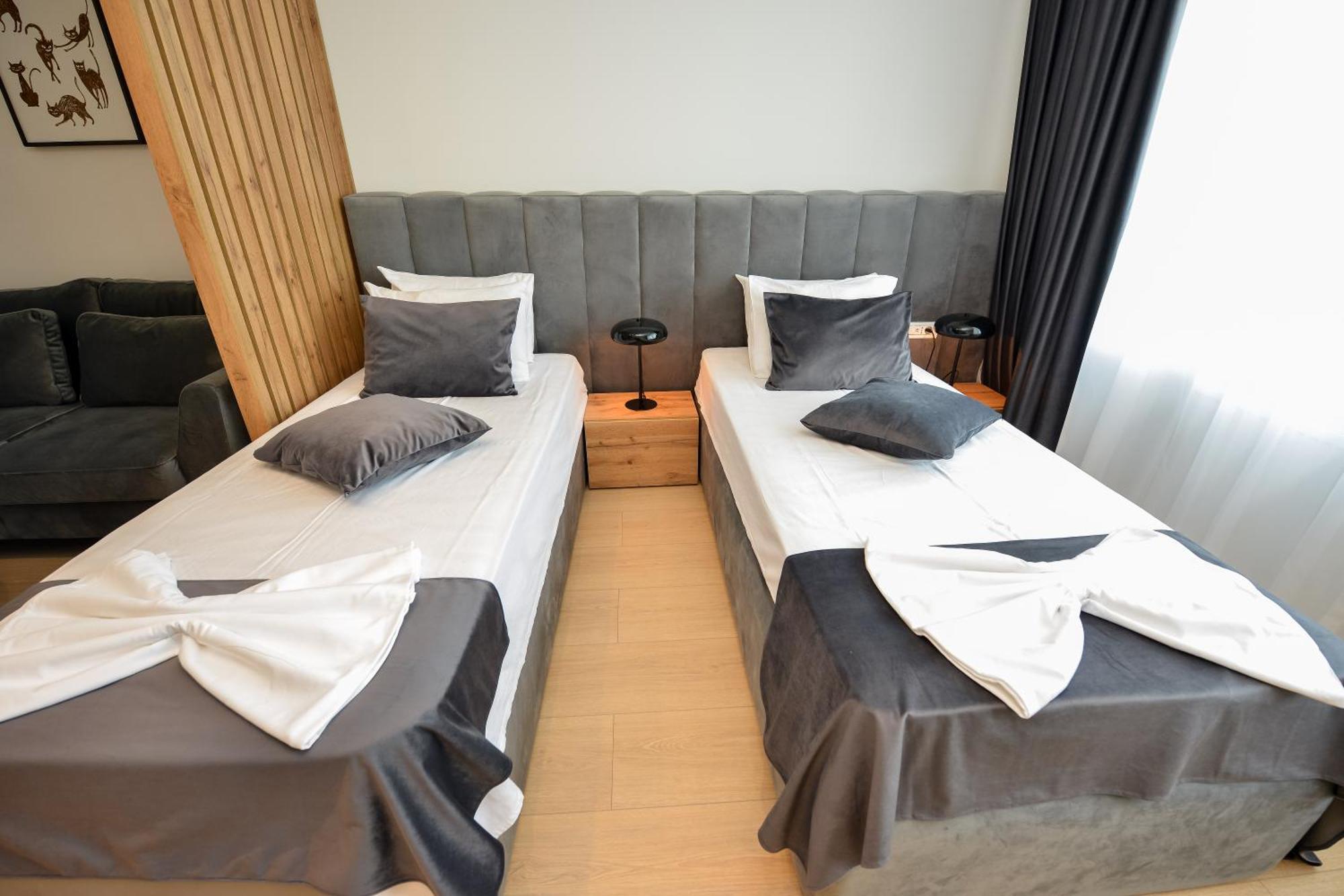 One By One - By Grand Accommodation Bukarest Zimmer foto